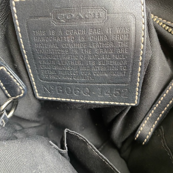 Black Coach leather purse - Picture 5 of 8